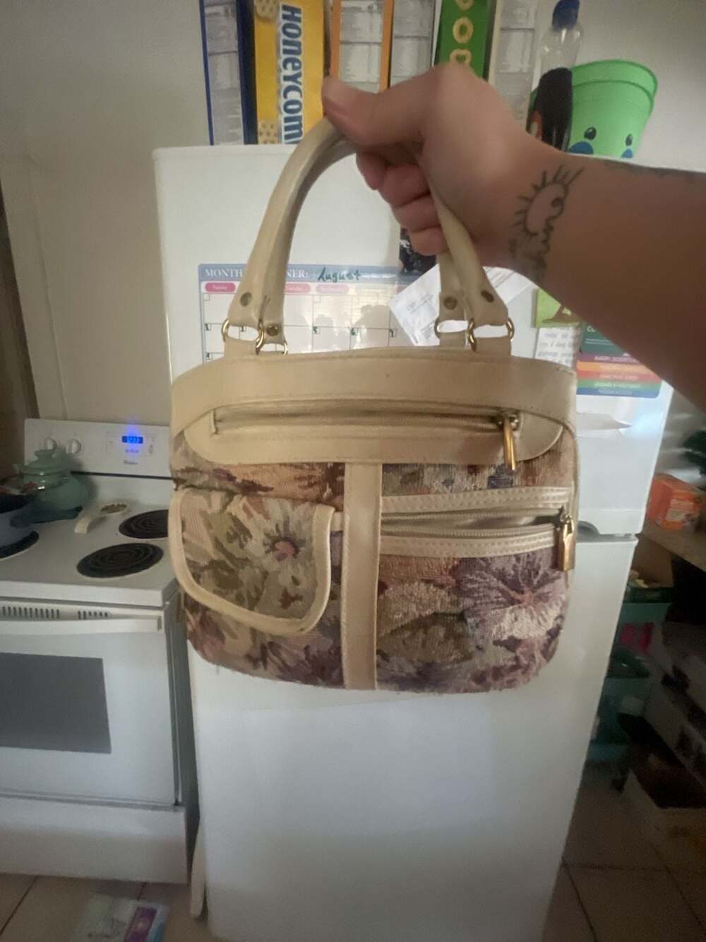 Vintage Floral Tapestry Handbag with Beige Faux Leather Trim